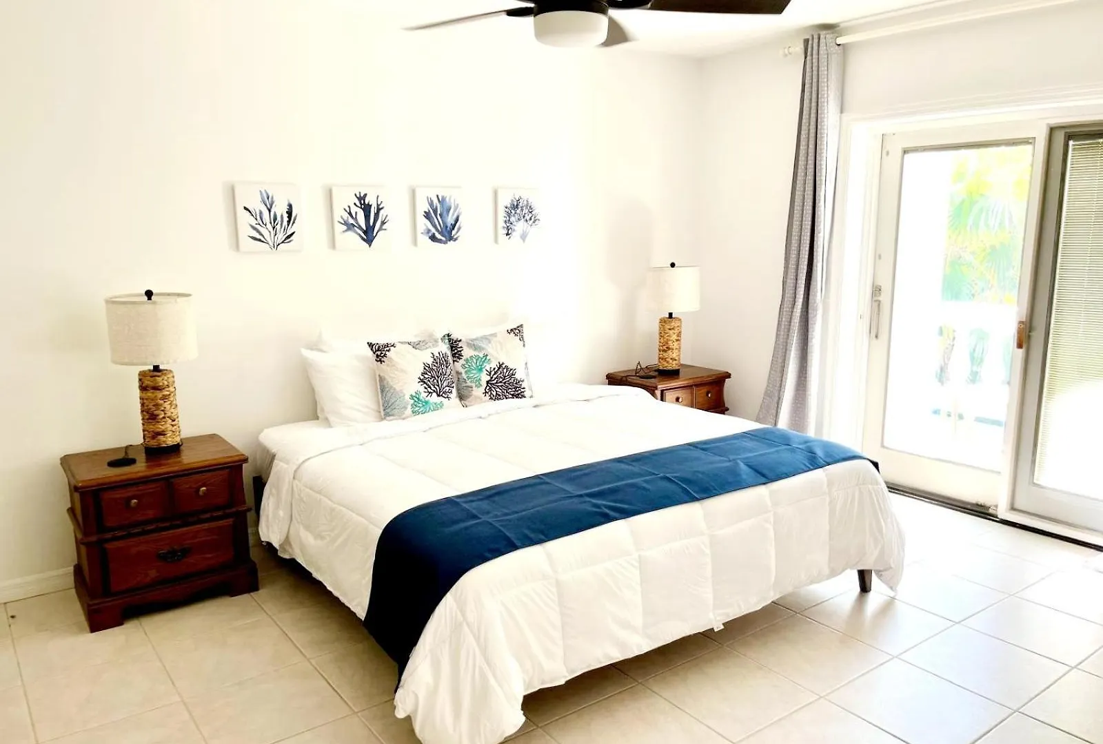 The Seagate Villa The Bight Settlements